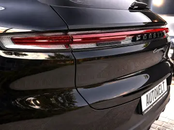 PORSCHE Cayenne Sport