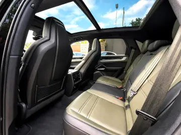 PORSCHE Cayenne Sport