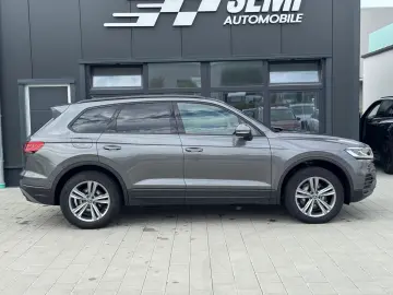 VW Touareg 3.0 TDI 4Motion Virtual AHK 1Hand Leder