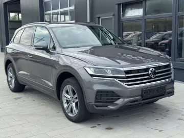 VW Touareg 3.0 TDI 4Motion Virtual AHK 1Hand Leder