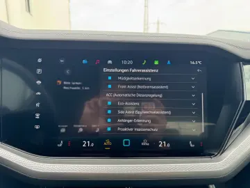 VW Touareg 3.0 TDI 4Motion Virtual AHK 1Hand Leder
