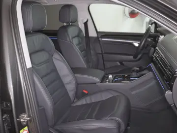 VW Touareg Elegance 3.0TDI