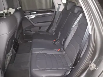 VW Touareg Elegance 3.0TDI