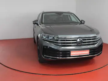 VW Touareg Elegance 3.0TDI