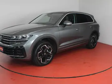 VW Touareg Elegance 3.0TDI