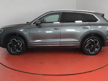VW Touareg Elegance 3.0TDI