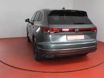 VW Touareg Elegance 3.0TDI