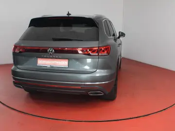 VW Touareg Elegance 3.0TDI