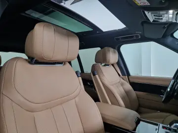 Land Rover Range Rover SWB D350 Autobiography