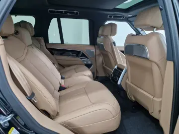 Land Rover Range Rover SWB D350 Autobiography