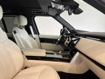 Land Rover Range Rover D350 SWB Autobiography