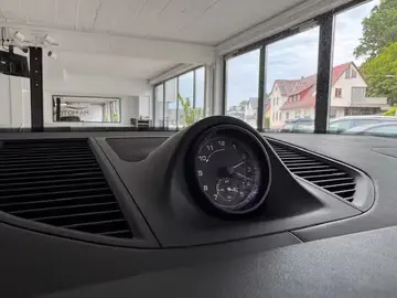 Porsche Macan S ACC 14-way Sound-Package Plus