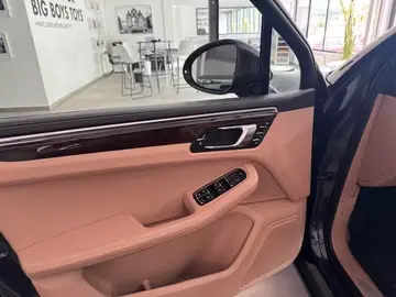 Porsche Macan S ACC 14-way Sound-Package Plus