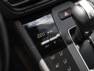 Porsche Macan GTS AHK 18 Wege Sitze Spurwechsel CarPlay