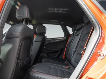 Porsche Macan GTS AHK 18 Wege Sitze Spurwechsel CarPlay