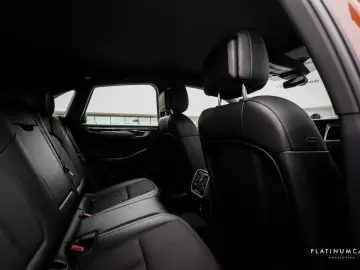 Porsche Macan S PDK 380hp   Adaptive   Trailer   Comfort