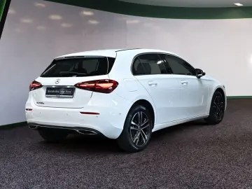 MERCEDES-BENZ A 250 e Progressive Advanced LED NAVI …