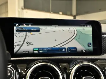 MERCEDES-BENZ A 250 e Progressive Advanced LED NAVI …