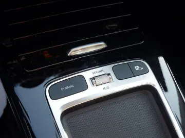 MERCEDES-BENZ A 250 e   PROGRESSIVE KAMERA SPUR STAN…
