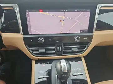 Porsche Macan S 2.9 V6 Turbo Bose Luftf.  PDLS  20inch