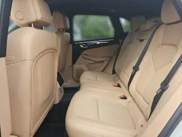 Porsche Macan S 2.9 V6 Turbo Bose Luftf.  PDLS  20inch