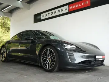 PORSCHE Taycan GTS Pano NightVision HeadUp Sitzklima Mas