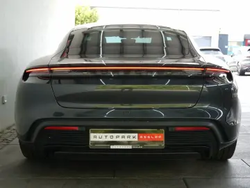 PORSCHE Taycan GTS Pano NightVision HeadUp Sitzklima Mas