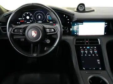 PORSCHE Taycan GTS Pano NightVision HeadUp Sitzklima Mas