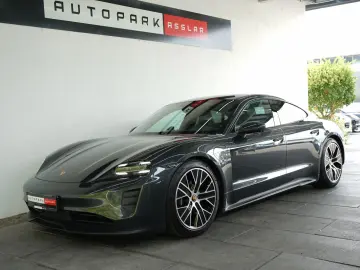PORSCHE Taycan GTS Pano NightVision HeadUp Sitzklima Mas