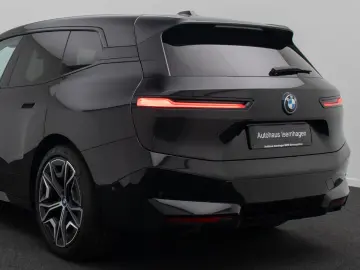 BMW IX xD50  Sport 360 DAB H K Laser Komfort ACC 22