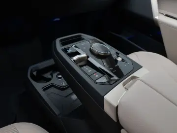 BMW IX xD50  Sport 360 DAB H K Laser Komfort ACC 22