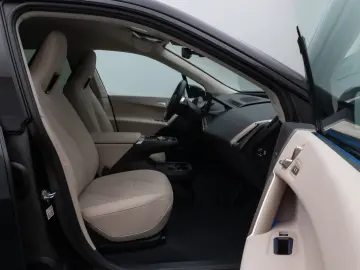 BMW IX xD50  Sport 360 DAB H K Laser Komfort ACC 22