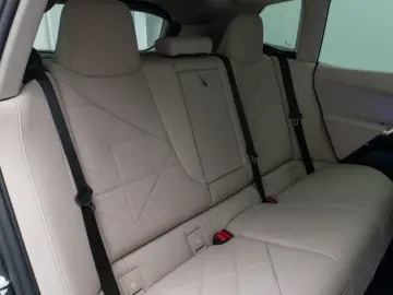 BMW IX xD50  Sport 360 DAB H K Laser Komfort ACC 22
