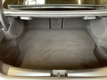 MERCEDES-BENZ CLA 250 e Coupé AMG MBUX PANO MBEAM AM…