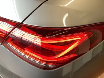 MERCEDES-BENZ CLA 250 e Coupé AMG MBUX PANO MBEAM AM…