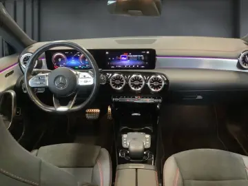 MERCEDES-BENZ CLA 250 e Coupé AMG MBUX PANO MBEAM AM…