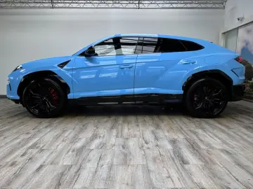 LAMBORGHINI Urus SE B&O 3D Style Package 23  Pano Sportivo