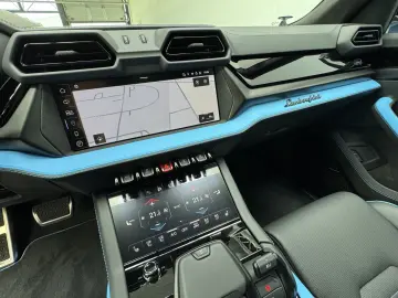 LAMBORGHINI Urus SE B&O 3D Style Package 23  Pano Sportivo
