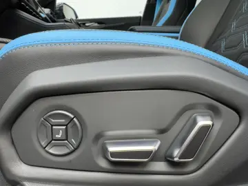 LAMBORGHINI Urus SE B&O 3D Style Package 23  Pano Sportivo