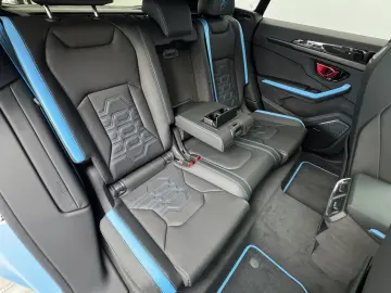 LAMBORGHINI Urus SE B&O 3D Style Package 23  Pano Sportivo