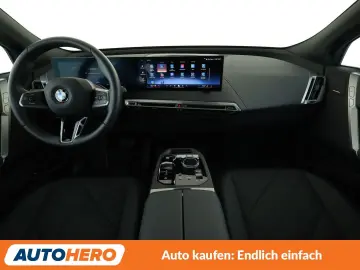 BMW iX iX 40 xDrive  NAV HUD ACC 360CAM PDC SHZ ALU