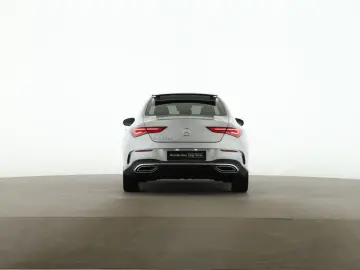 MERCEDES-BENZ CLA 250 e AMG MBUX Pano Distronic Kamera LED