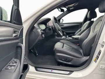 BMW 530e iPerformance M Sport LED HUD 19  DrivingAss