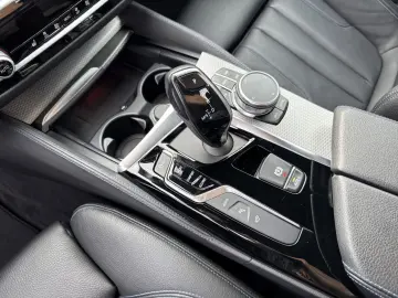 BMW 530e iPerformance M Sport LED HUD 19  DrivingAss