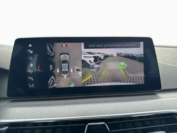 BMW 530e iPerformance M Sport LED HUD 19  DrivingAss