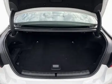 BMW 530e iPerformance M Sport LED HUD 19  DrivingAss