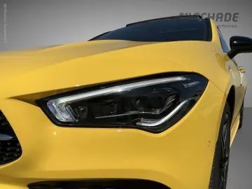 MERCEDES-BENZ CLA 250 e Coupé AMG Line Multib Pano D…