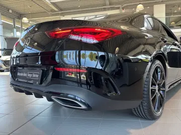 MERCEDES-BENZ CLA 200 Coupé AMG MBUX Night Ambiente CarPlay