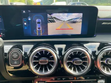 MERCEDES-BENZ AMG CLA 35 4M Coupé  NIGHT BURM MBEAM …