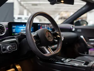 MERCEDES-BENZ CLA 180 Coupé AMG Sport Advanced  LED …